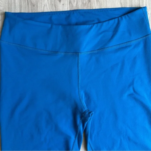 Fabletics Leggings Blue Medium - Picture 2 of 9